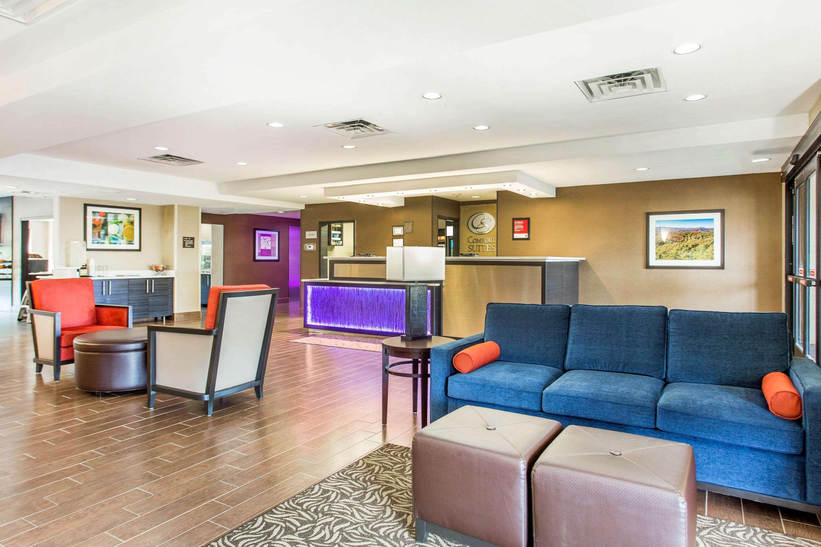 Comfort Suites Clinton Extérieur photo